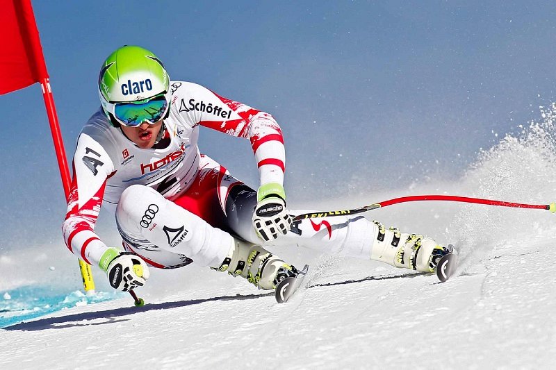 Горные лыжи спортцех: счет идет на доли секунды